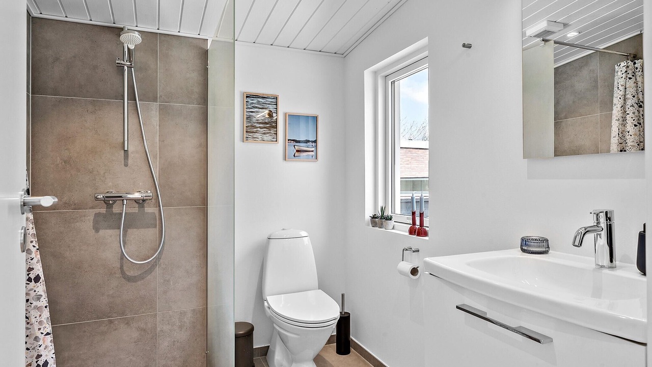 Photo of Bathroom in Hojslev