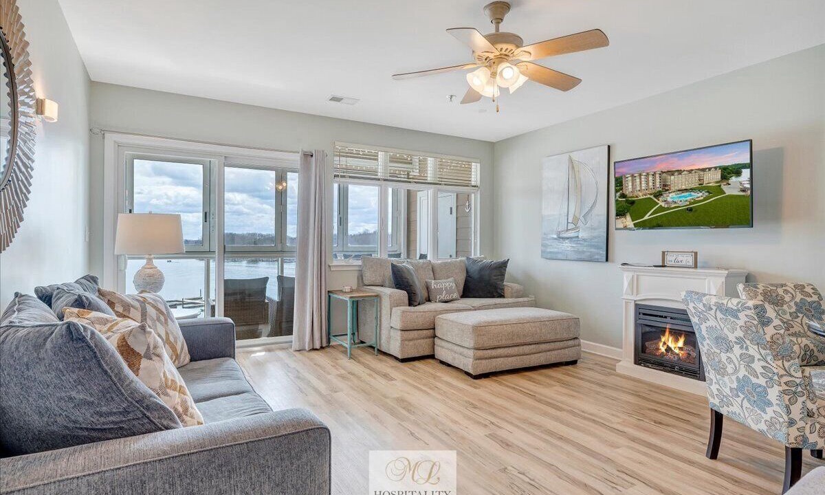 Photo of Livingroom in Smith Mountain Lake
