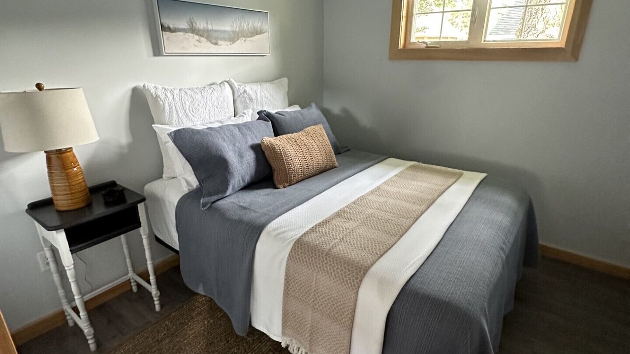 Photo of Bedroom in Pointe-du-Chene
