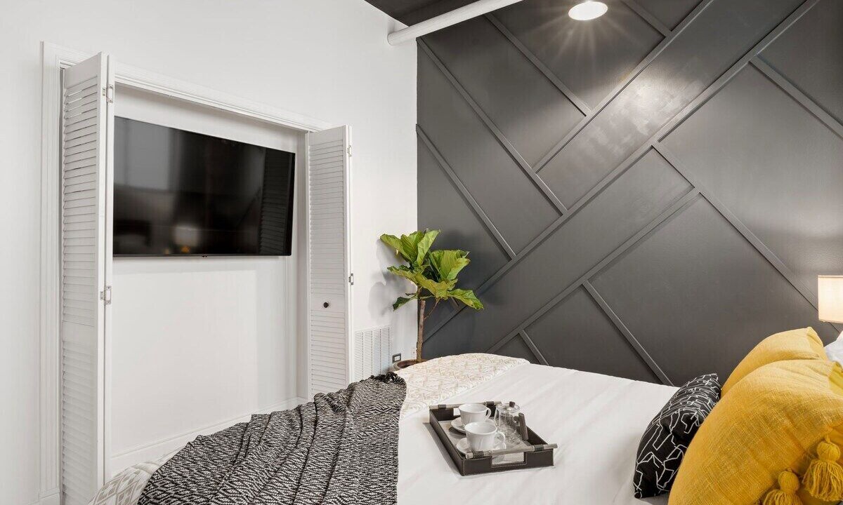 Photo of Bedroom in Lincoln Square