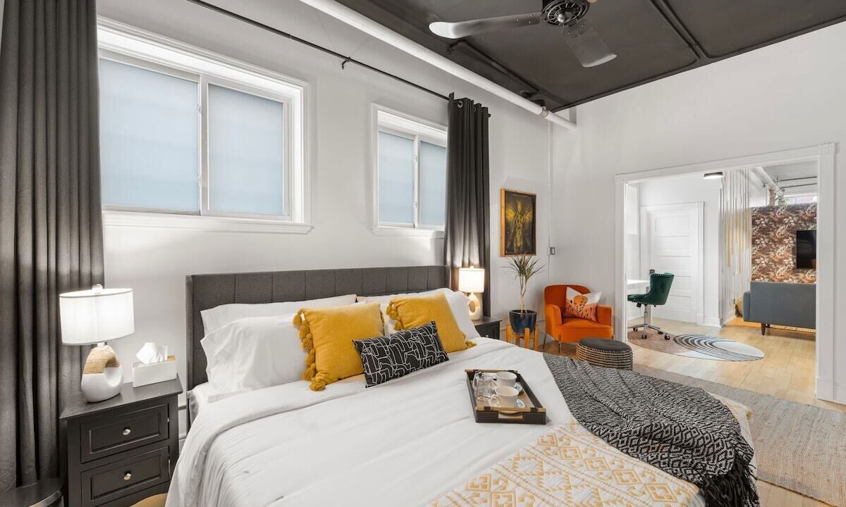 Photo of Bedroom in Lincoln Square