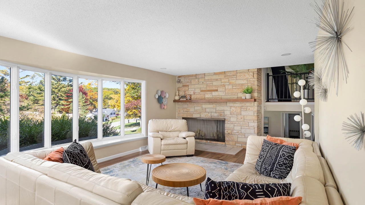 Photo of Livingroom in Norton Shores