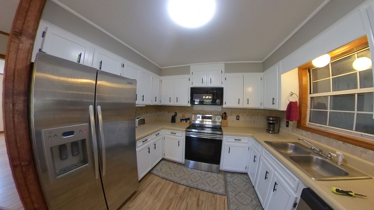 Photo of Kitchen in Saluda
