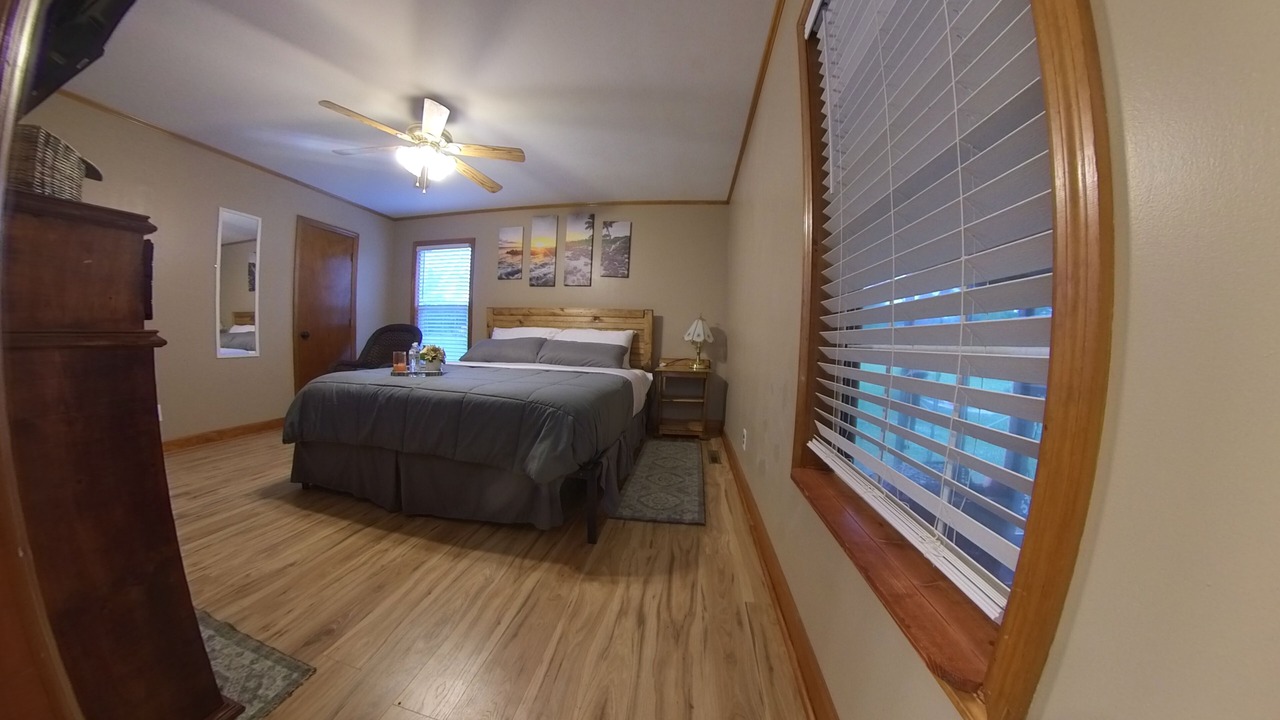 Photo of Bedroom in Saluda