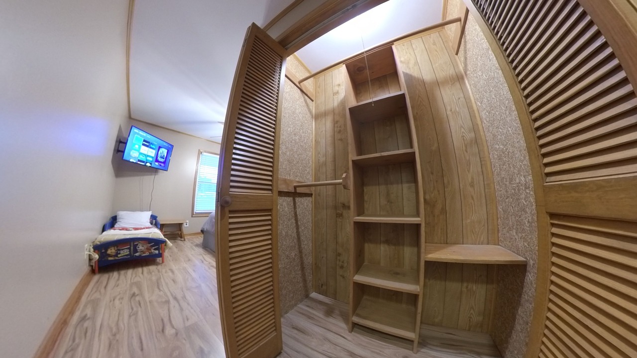 Photo of Bedroom in Saluda