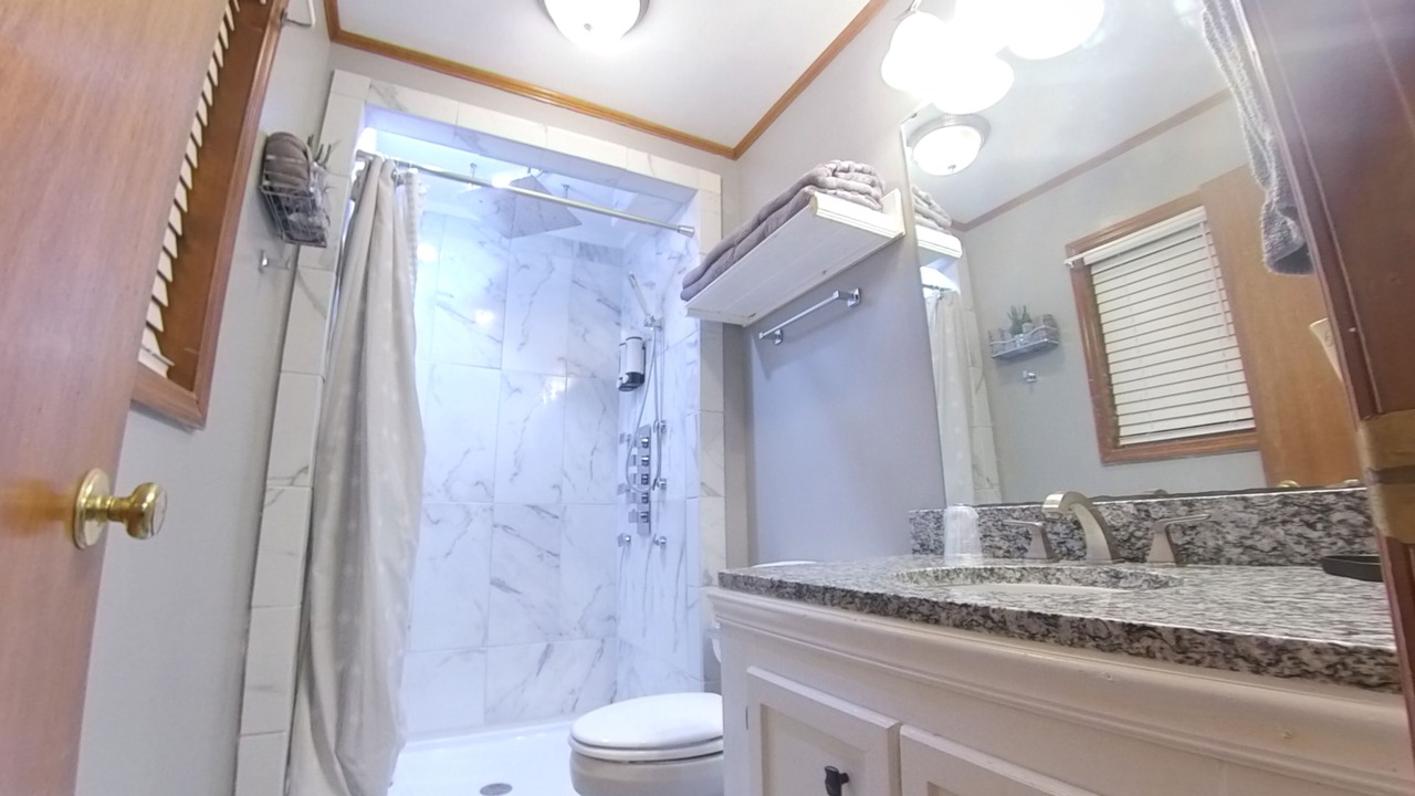 Photo of Bathroom in Saluda