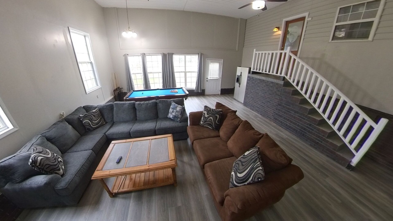 Photo of Livingroom in Saluda