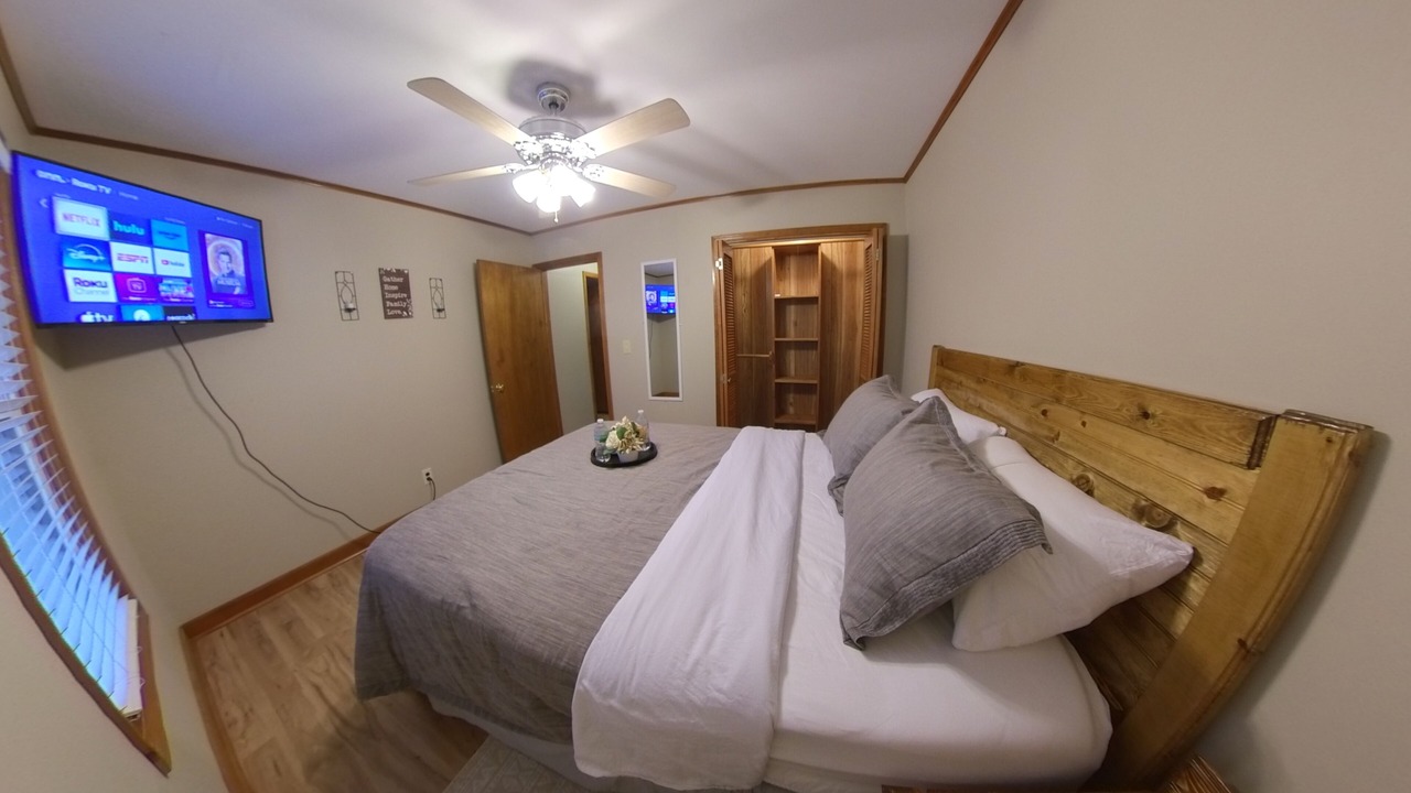 Photo of Bedroom in Saluda