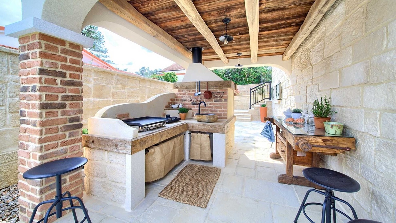 Photo of Outdoor in Silo
