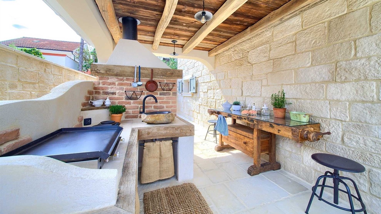 Photo of Outdoor in Silo