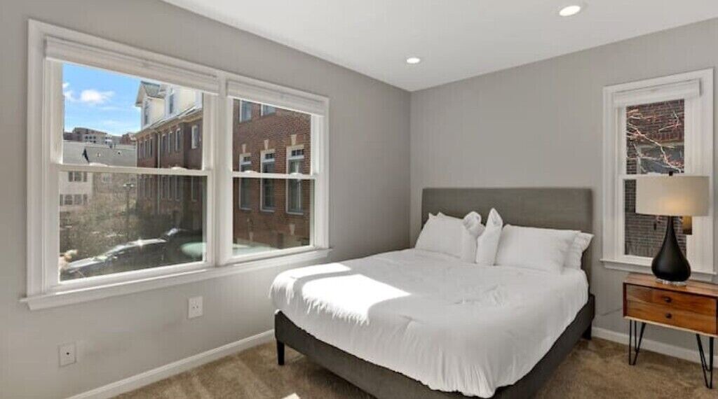 Photo of Bedroom in Virginia Square