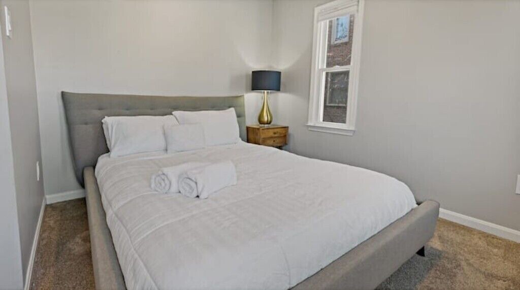 Photo of Bedroom in Virginia Square