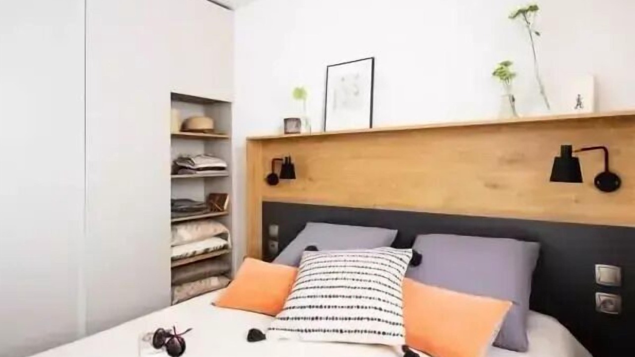Photo of Bedroom in Salles-Curan