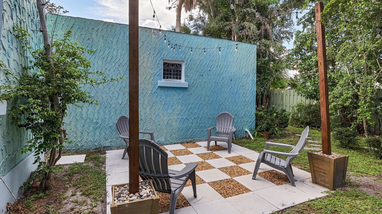 Photo of Others in Central Sarasota