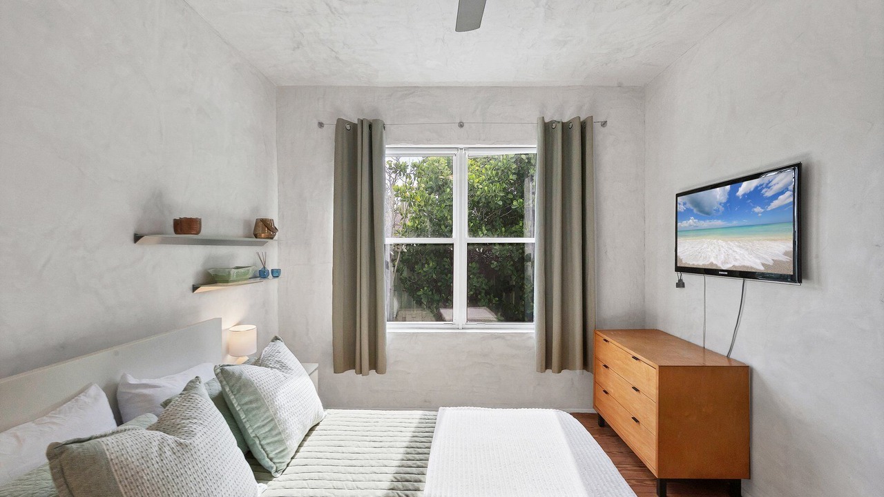 Photo of Bedroom in Central Sarasota