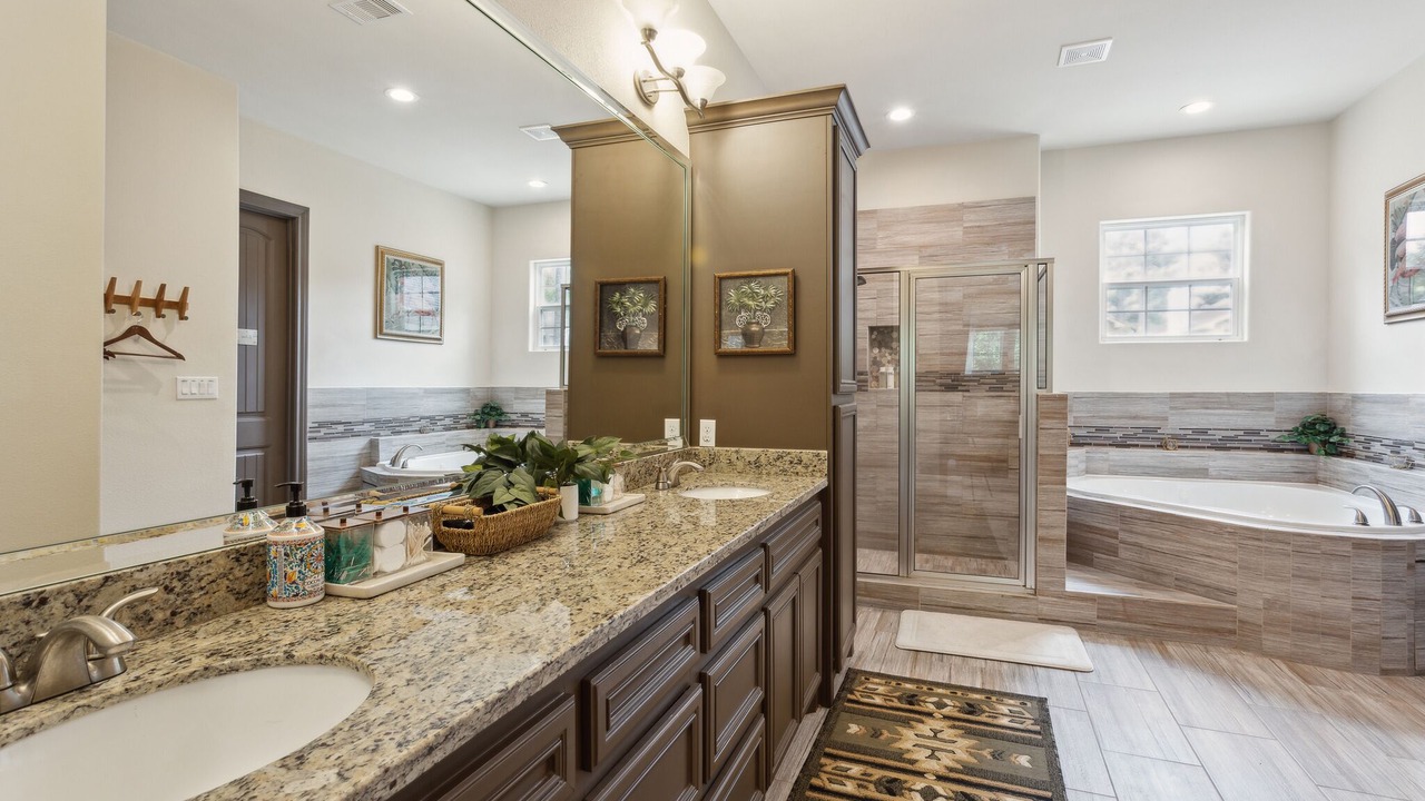 Photo of Bathroom in Walden on Lake Conroe
