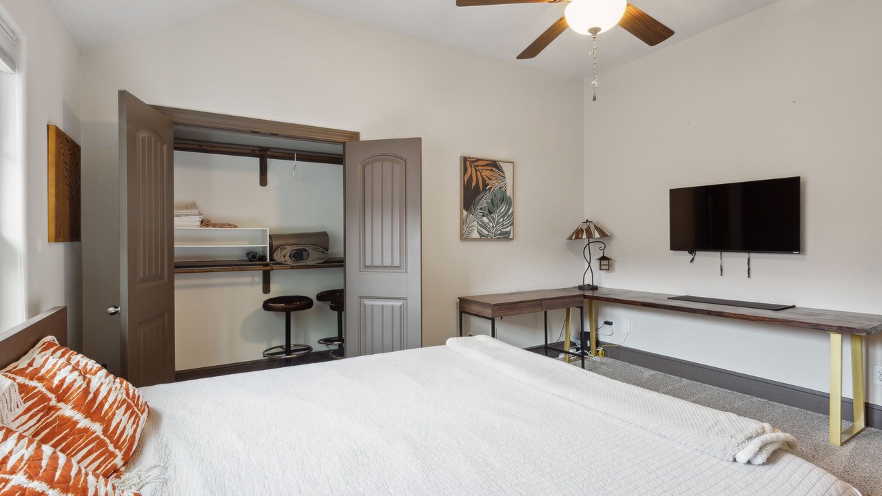 Photo of Bedroom in Walden on Lake Conroe