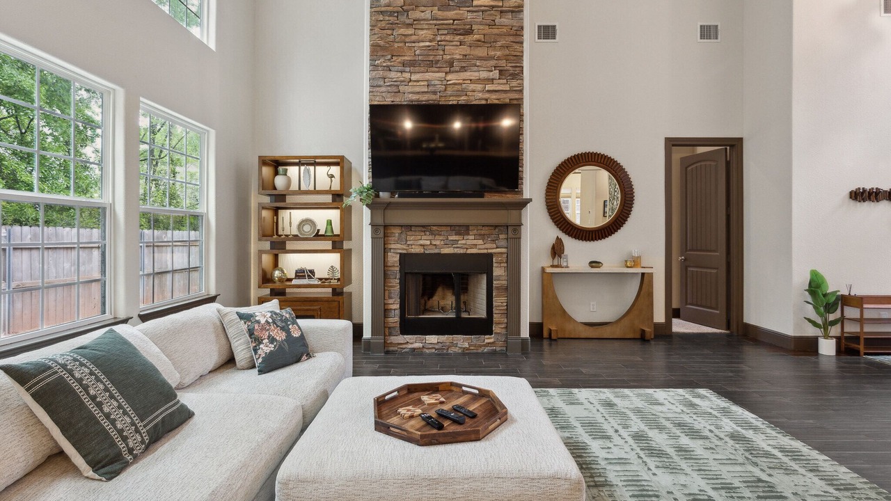 Photo of Livingroom in Walden on Lake Conroe