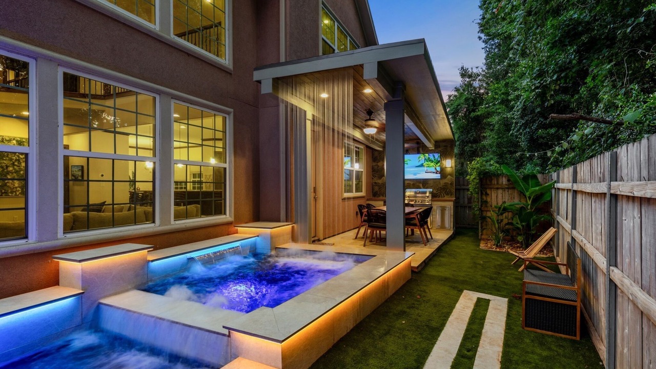 Photo of Patio Balcony in Walden on Lake Conroe