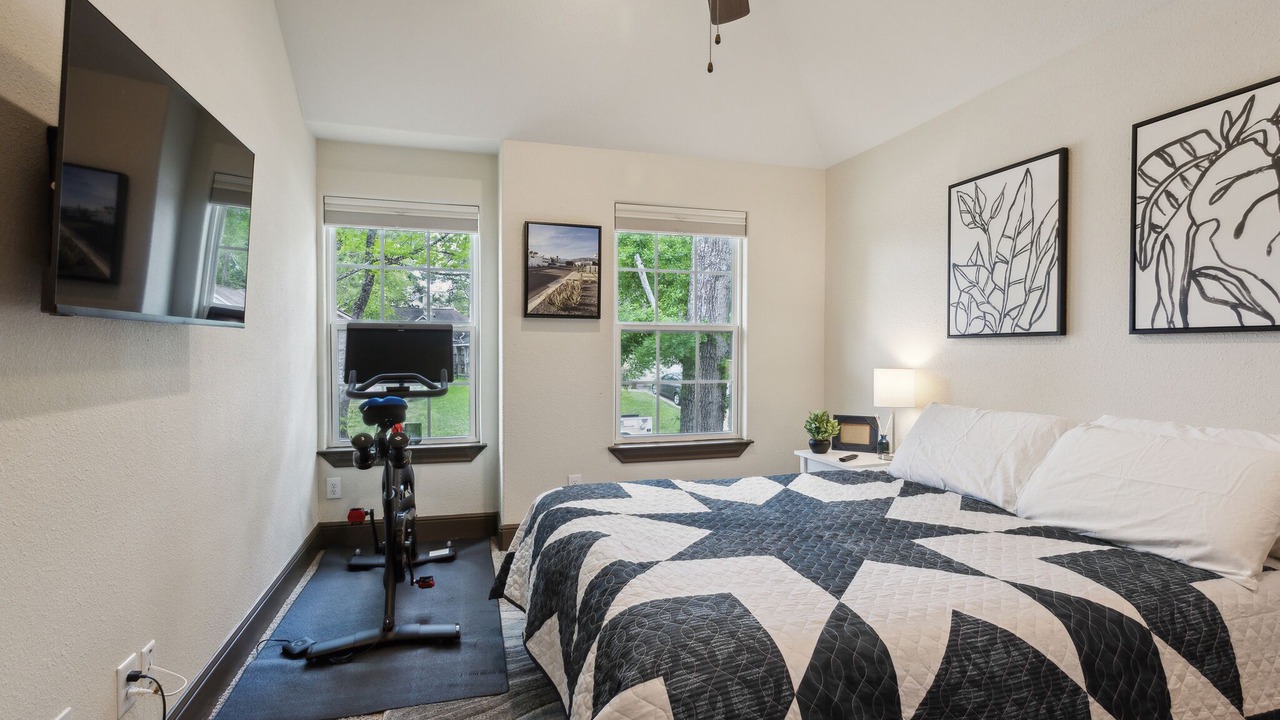 Photo of Bedroom in Walden on Lake Conroe