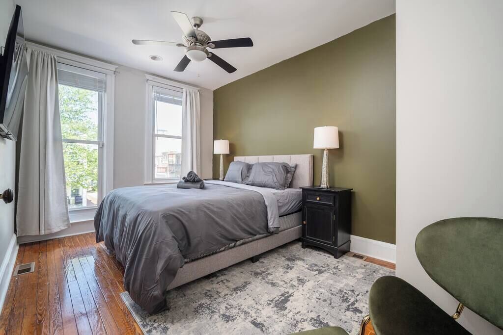 Photo of Bedroom in Near Northeast