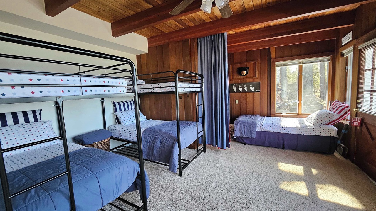 Photo of Bedroom in Clam River