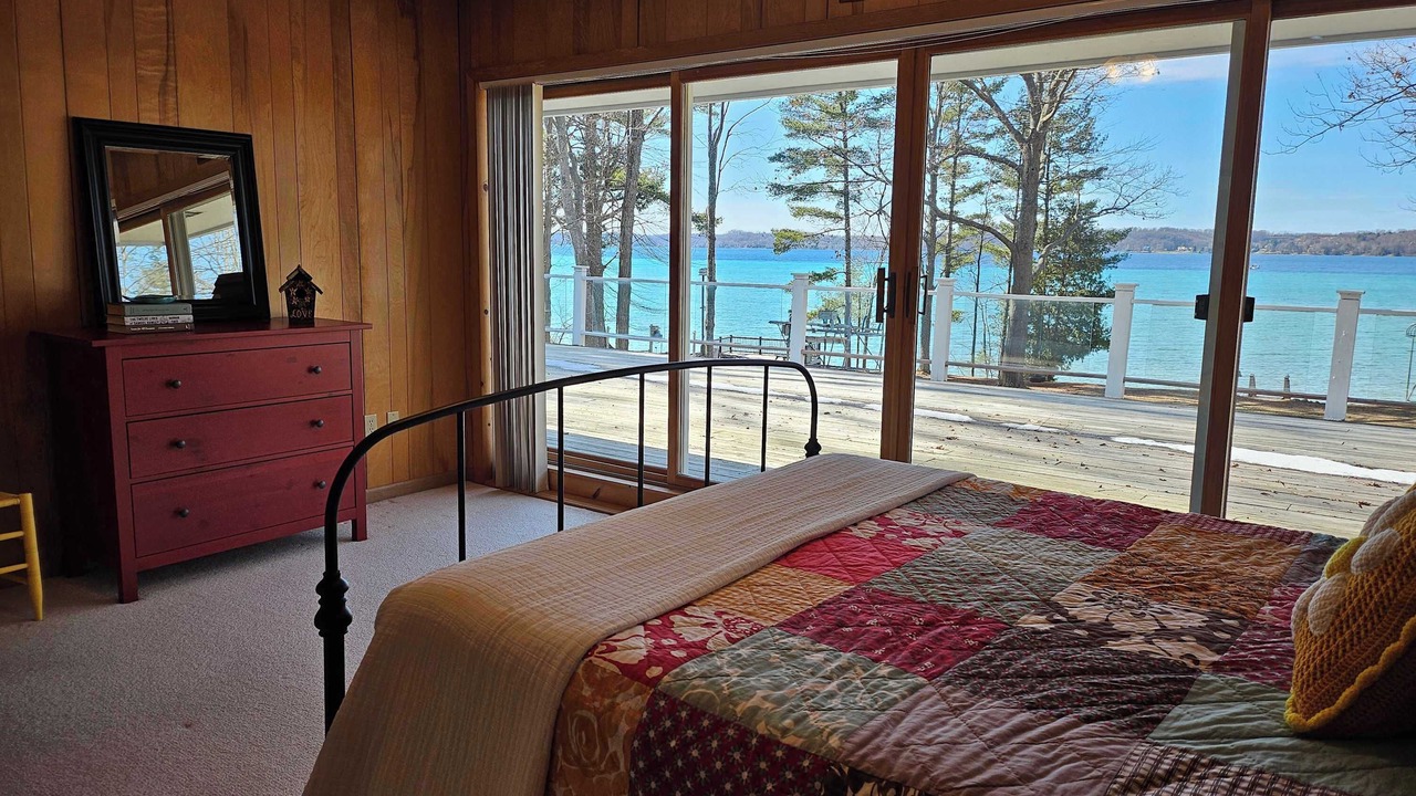 Photo of Bedroom in Clam River