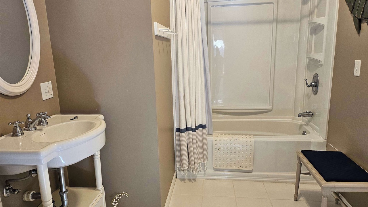 Photo of Bathroom in Clam River