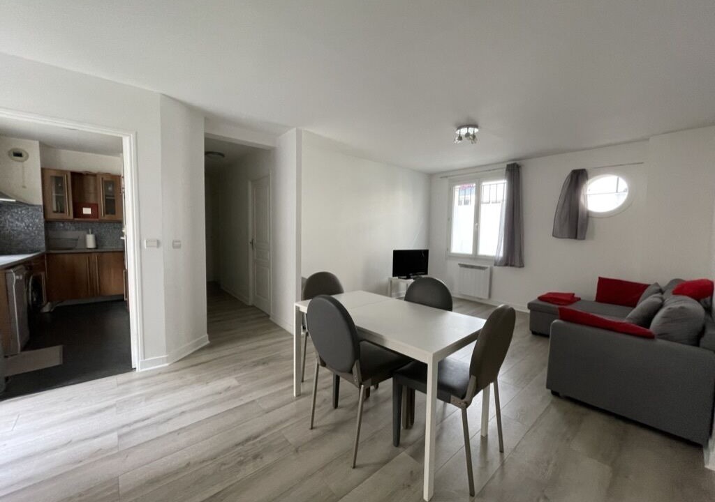 Photo of Livingroom in Puteaux