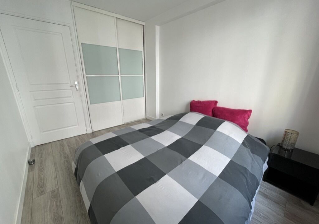 Photo of Bedroom in Puteaux