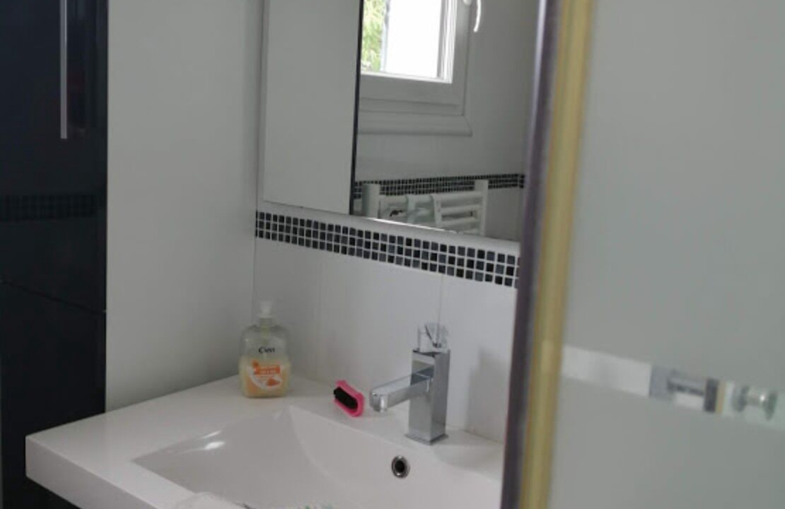 Photo of Bathroom in Arnage