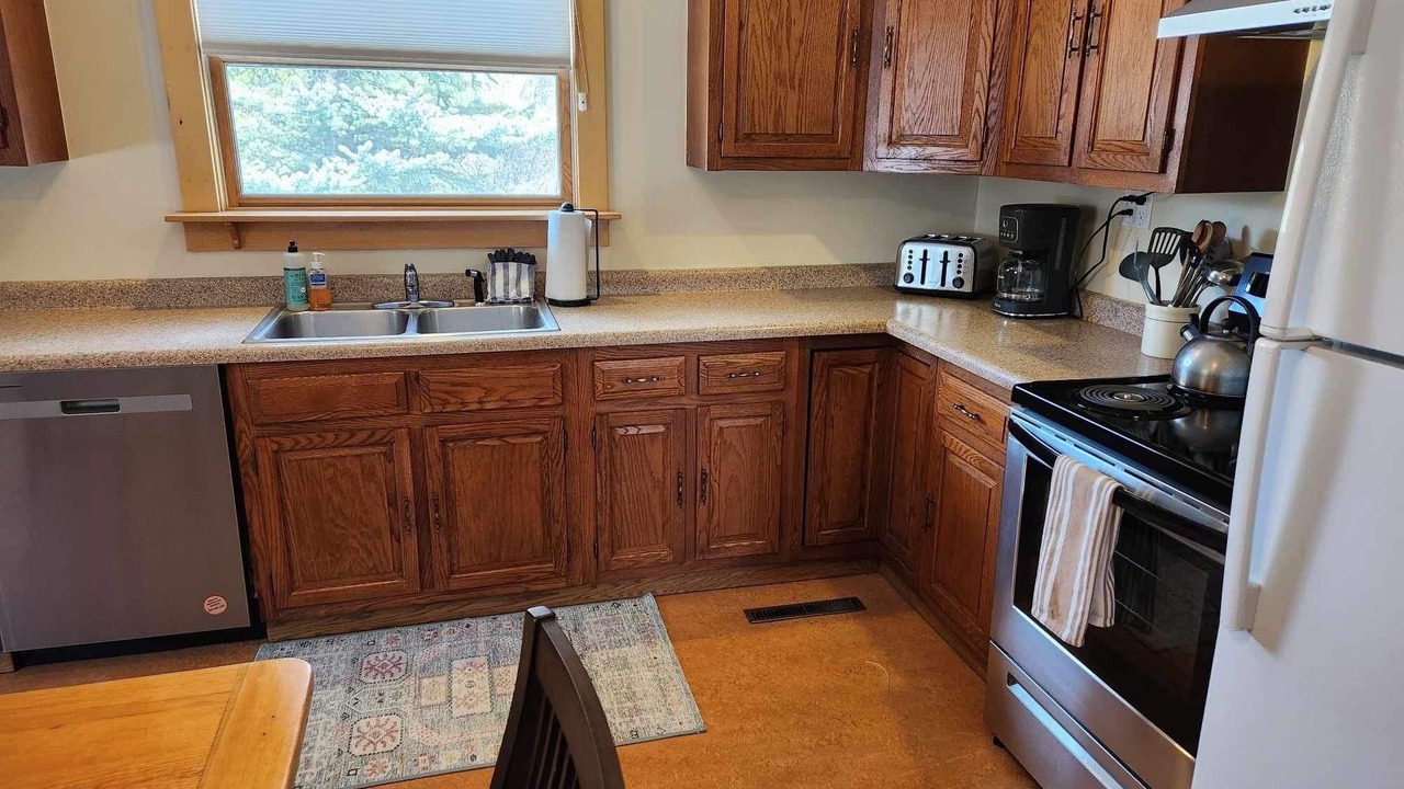 Photo of Kitchen in Grover