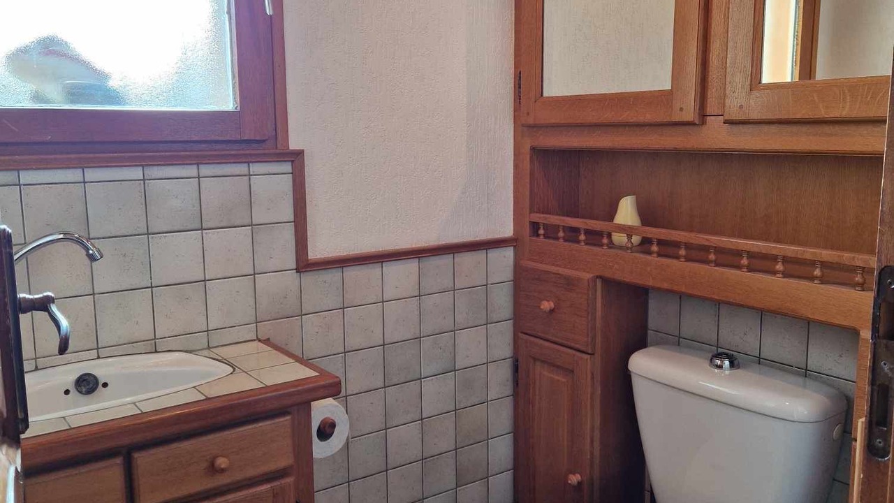 Photo of Bathroom in Juvigny