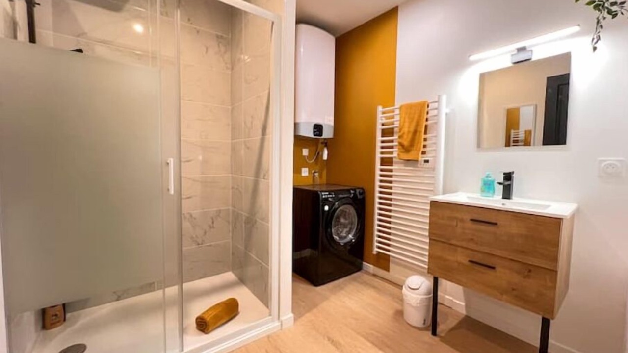 Photo of Bathroom in Fontenay-le-Comte