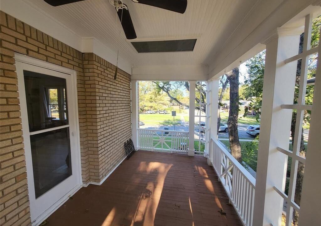 Photo of Patio Balcony in Junius Heights