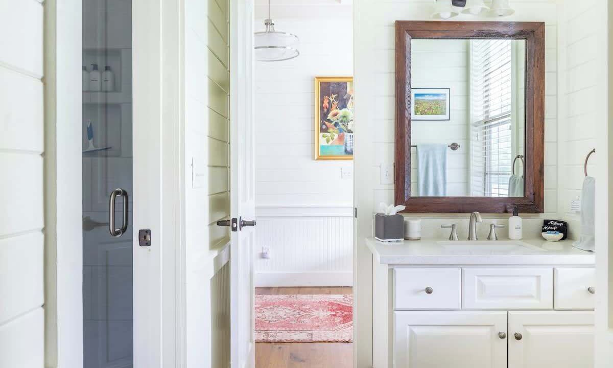 Photo of Bathroom in Round Top