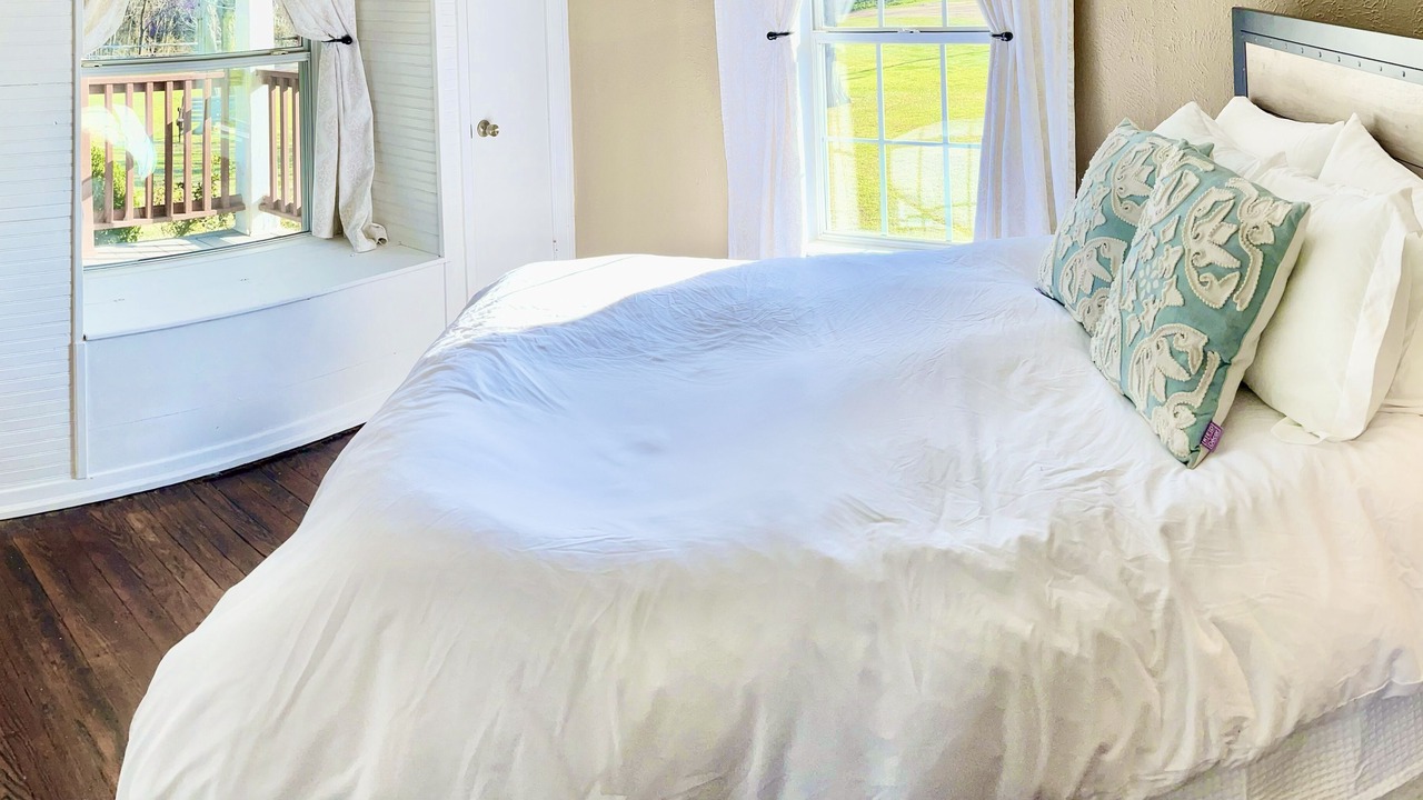 Photo of Bedroom in Sunset