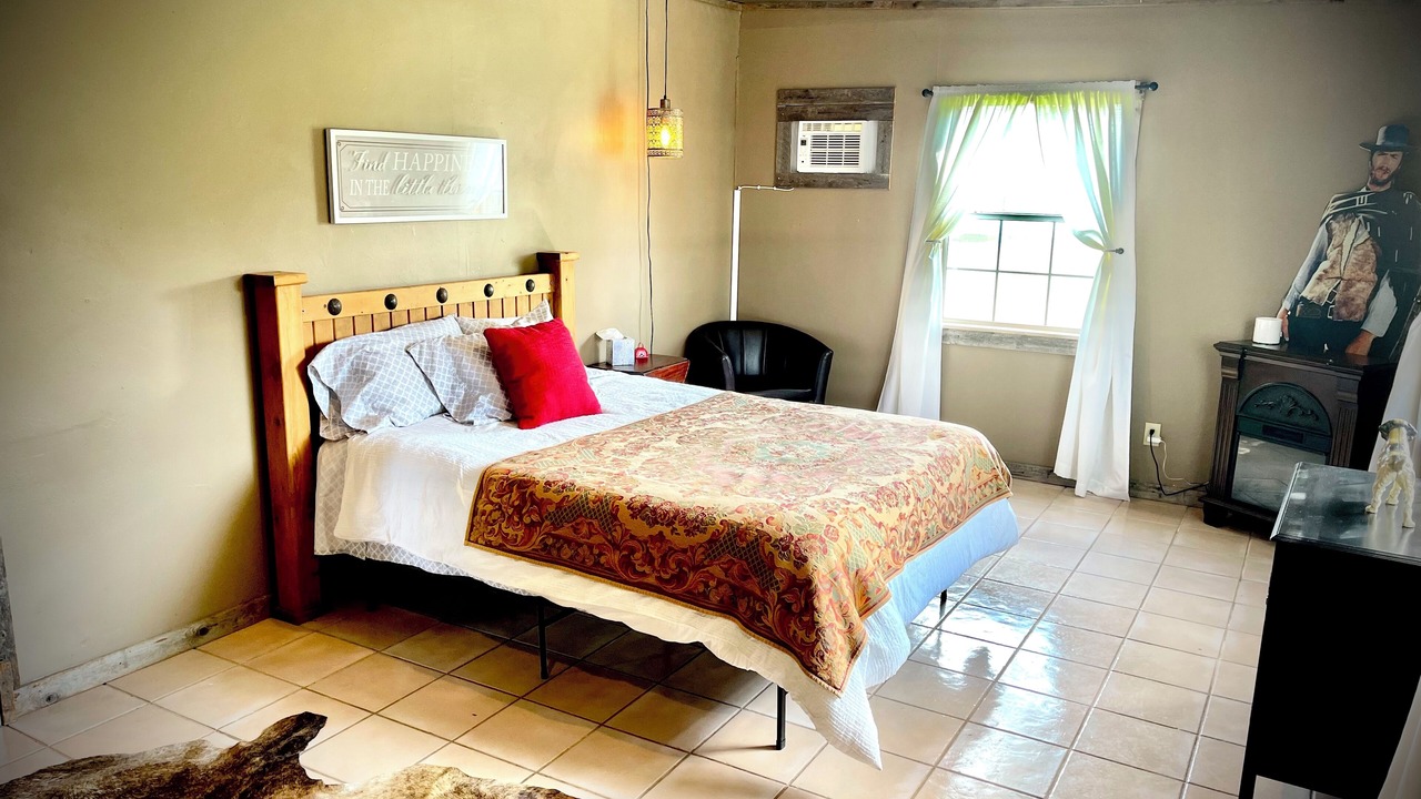 Photo of Bedroom in Sunset