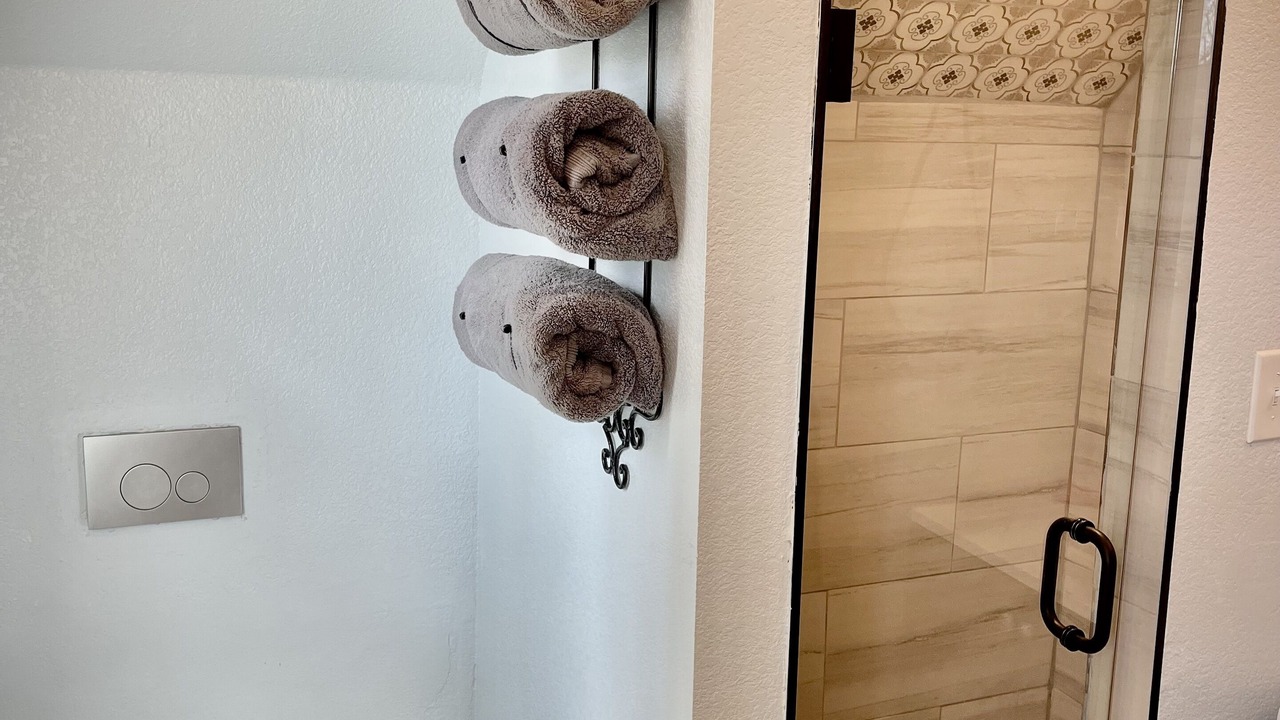 Photo of Bathroom in Sunset