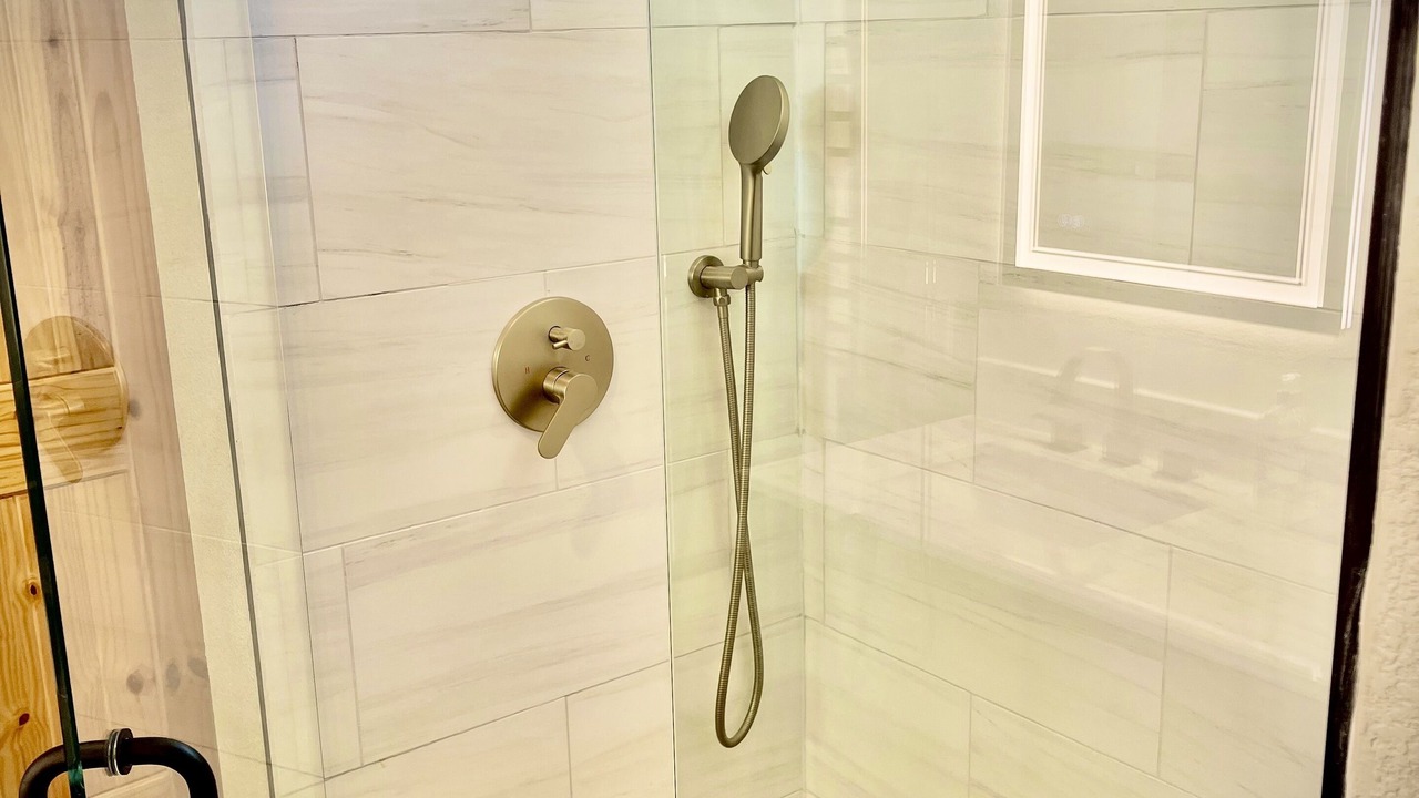 Photo of Bathroom in Sunset