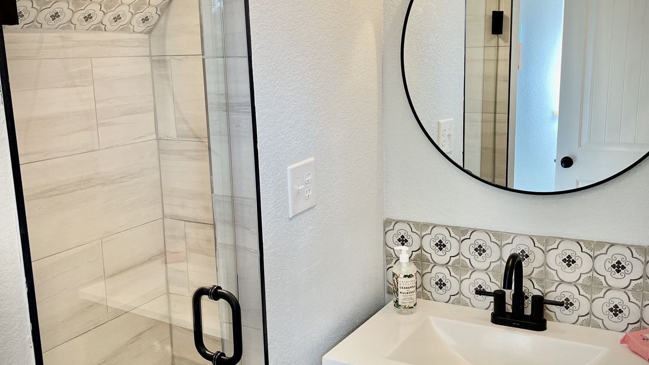 Photo of Bathroom in Sunset