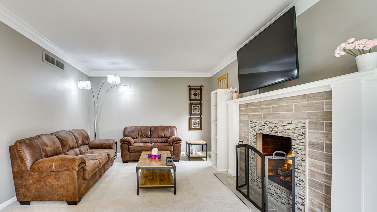 Photo of Livingroom in Sterling Heights
