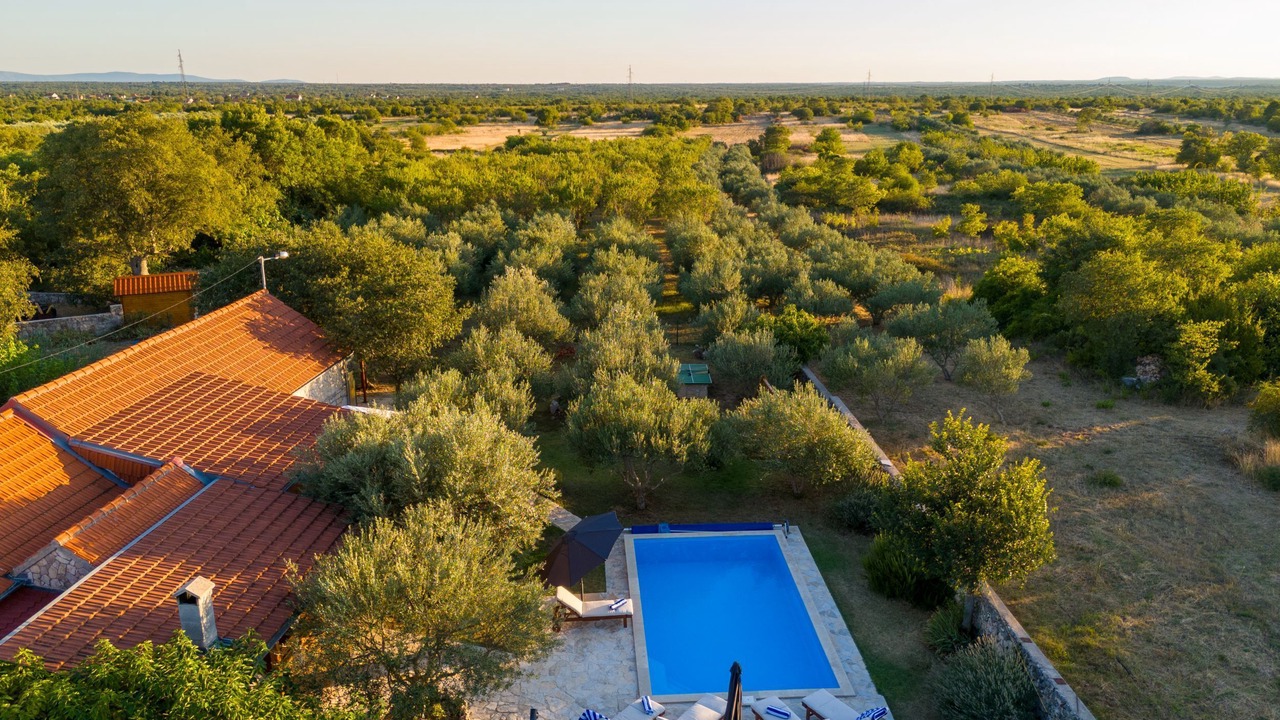 Photo of Outdoor in Oklaj