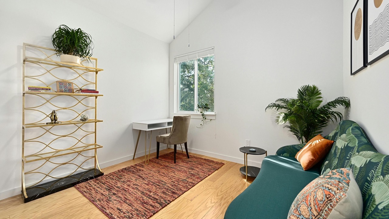 Photo of Livingroom in Sweetbriar