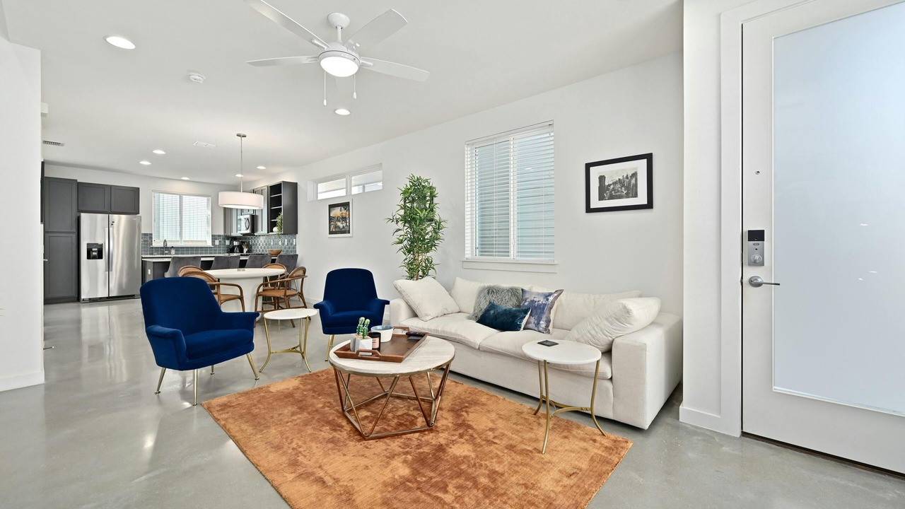 Photo of Livingroom in Sweetbriar