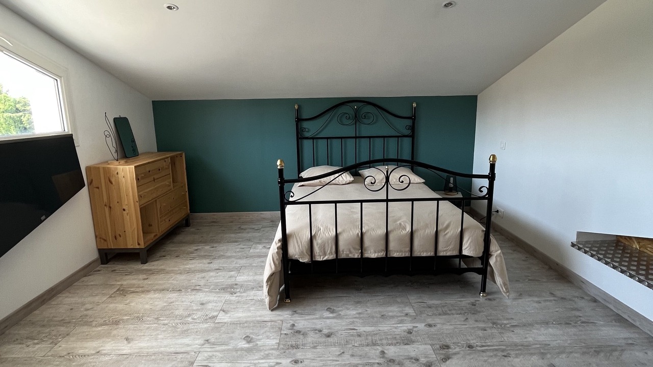 Photo of Bedroom in Chateauneuf-les-Martigues