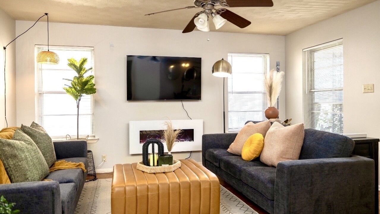 Photo of Livingroom in Denton