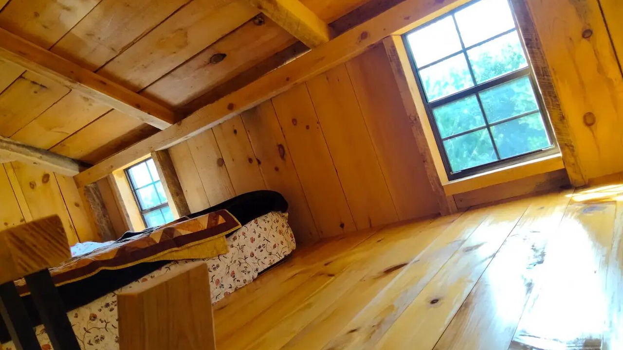 Photo of Bedroom in Kincardine