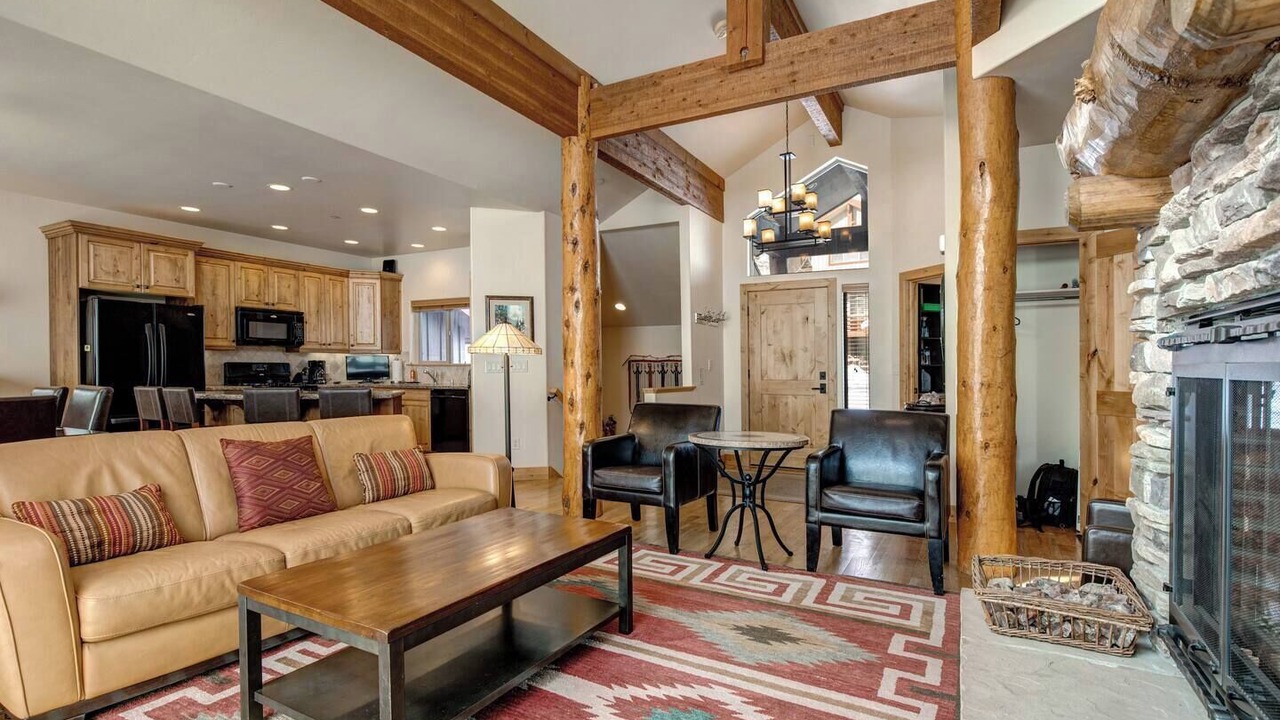Photo of Livingroom in Pinebrook