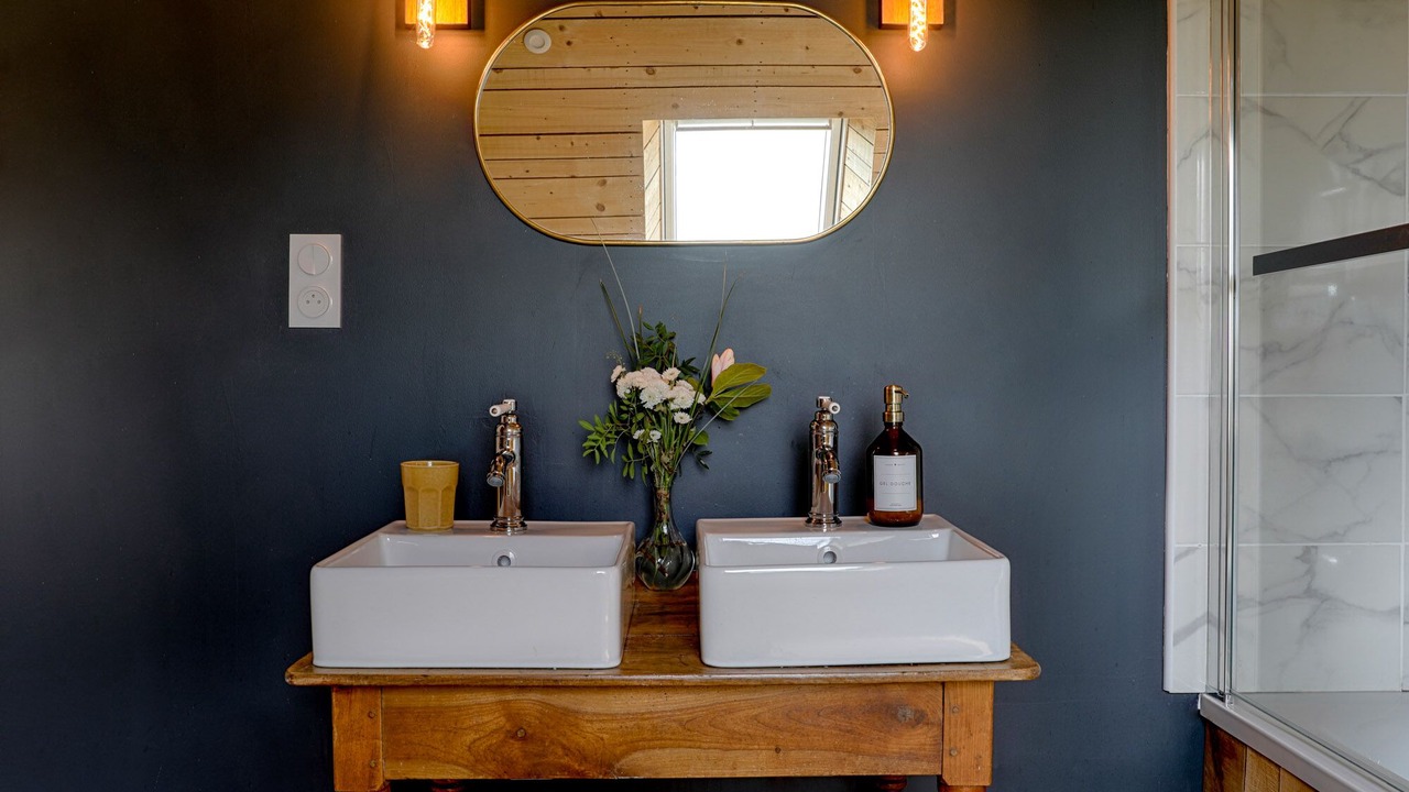 Photo of Bathroom in Treal